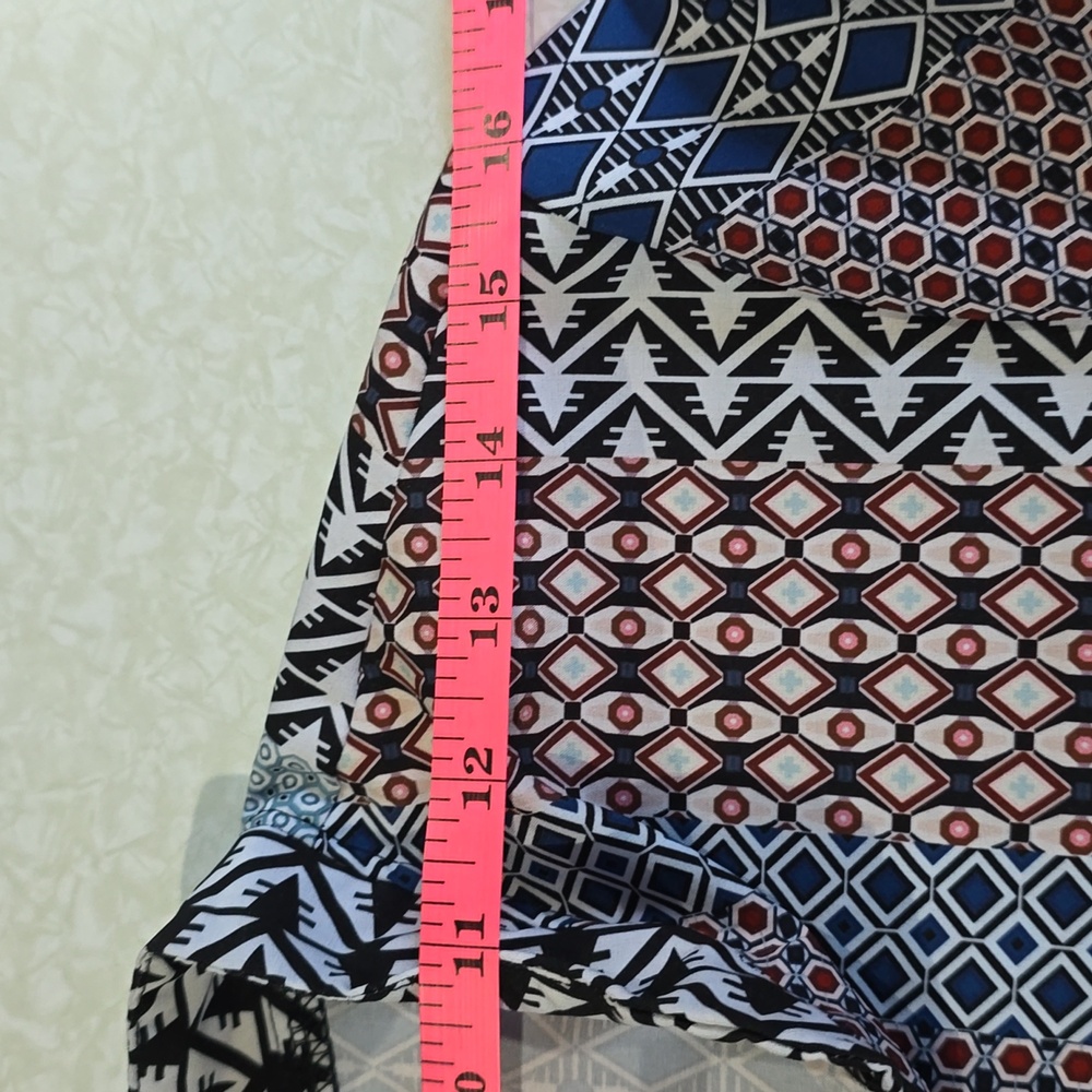 Multi Patten‎ Blouse Size Medium - image 8